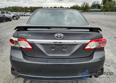 2013 Toyota Corolla Base z USA, uszkodzony, nr VIN 2T1BU4EE5DC974710